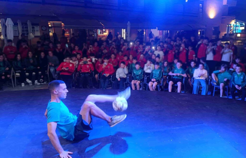 Animador de freestyle en una fiesta de cumpleaños en Barcelona